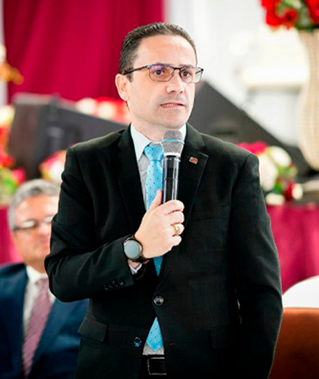 Pr. Elon de Lara